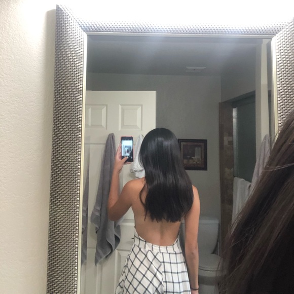 Grid Romper - Picture 2 of 3